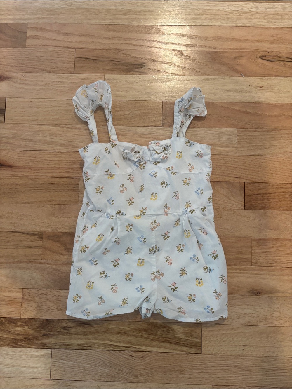 Janie & Jack 2T White Floral Girls' Romper - Cute Summer Shorts